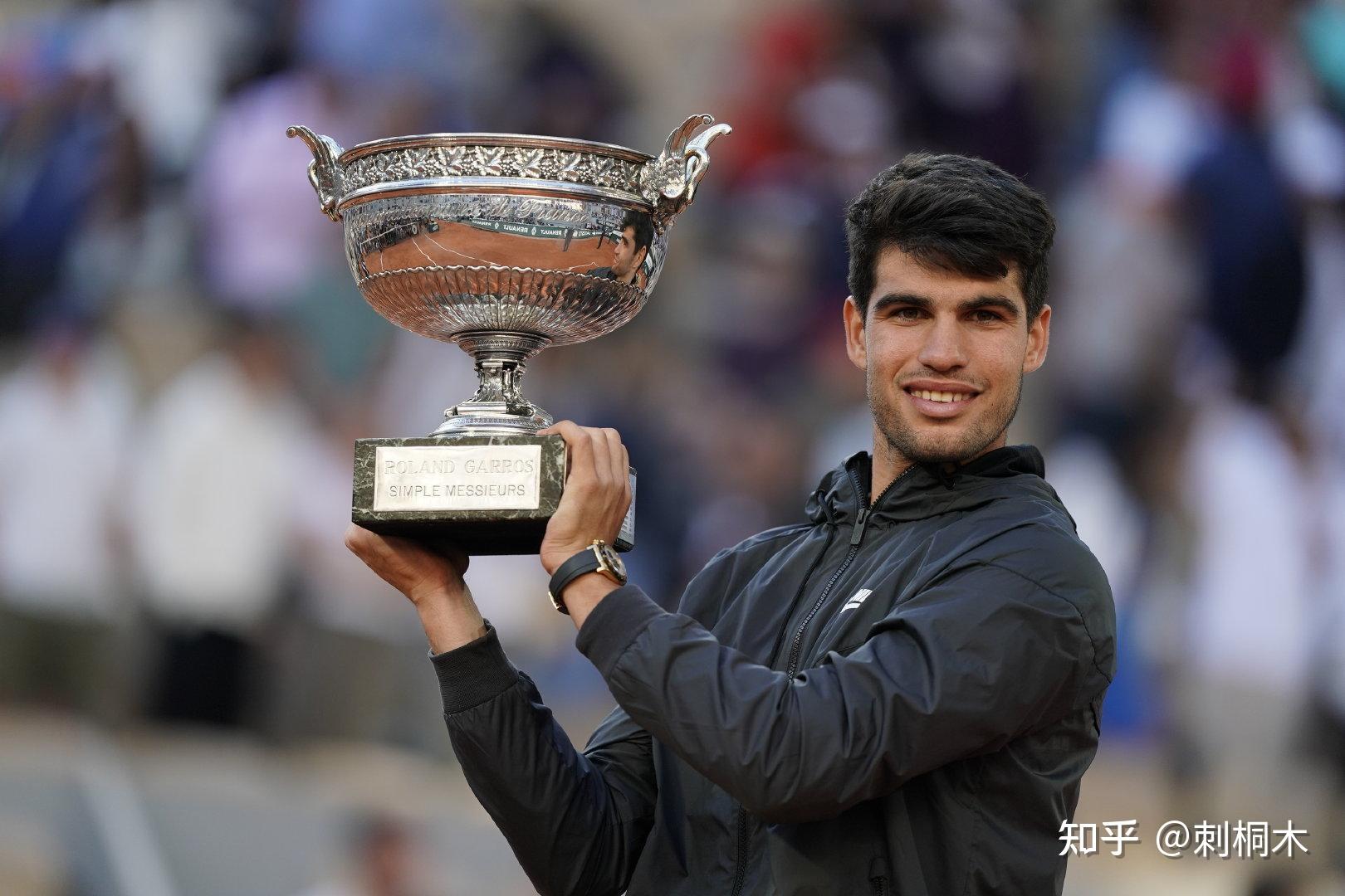 展谱写了新 展谱写了新